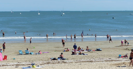 Where To Go To The Beach At Rivedoux Plage Hotel Du Grand Large Ile De Re